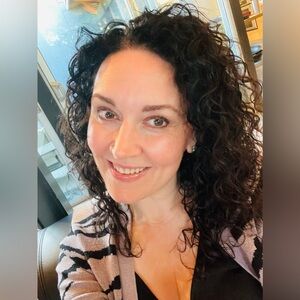 Meet your Posher, Lolly